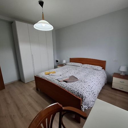 Mamma Mia Bed And Breakfast Uggiate-Trevano Phòng bức ảnh